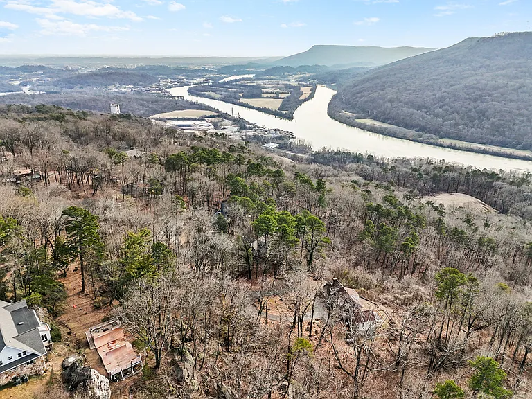 1464 Palisades Rd — Photo 32