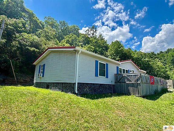 3rd image of 1631 Gray Gap Rd