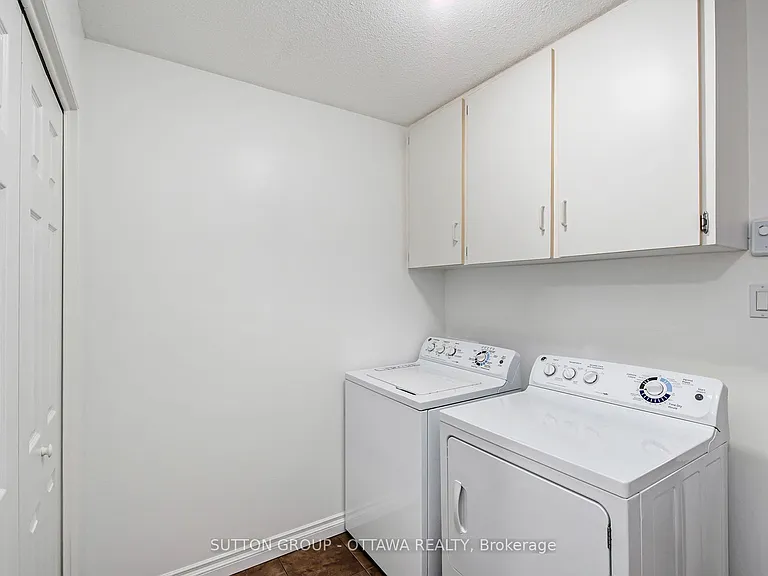 2461 Dunning Rd #2 — Photo 10