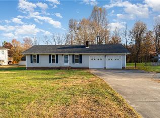 3914 Presbyterian Rd, Greensboro, NC 27406