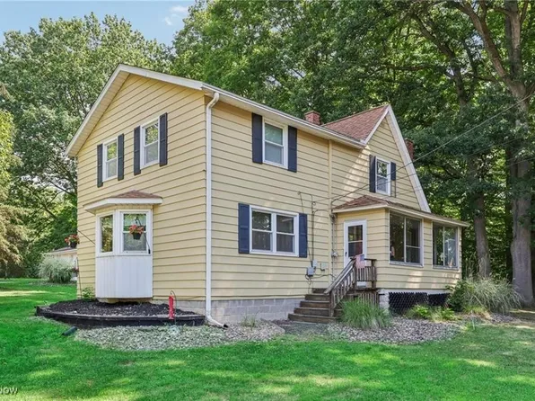 35 Park Pl, Bedford, OH 44146