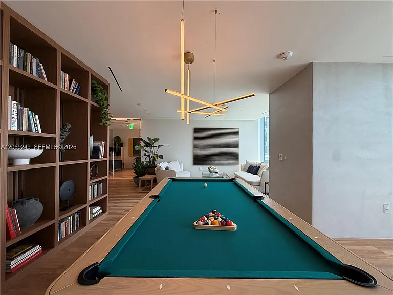 1400 Biscayne Blvd #1807 — Photo 45