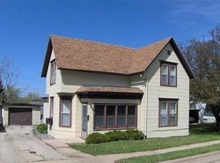 310 E Merrimac St, Dodgeville, WI 53533