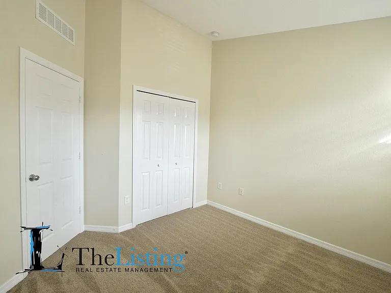 10409 Regent Square Dr #802 — Photo 9