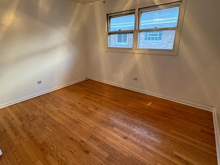 391 Madison Ave #2 — Photo 5