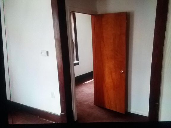 3rd image of 33 Coe St