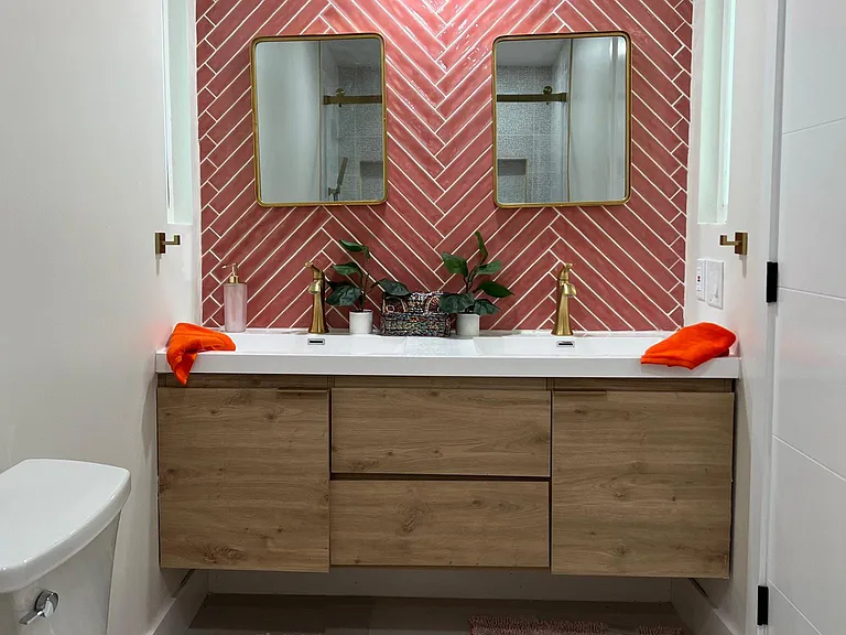2212 N San Clemente Rd — Photo 30