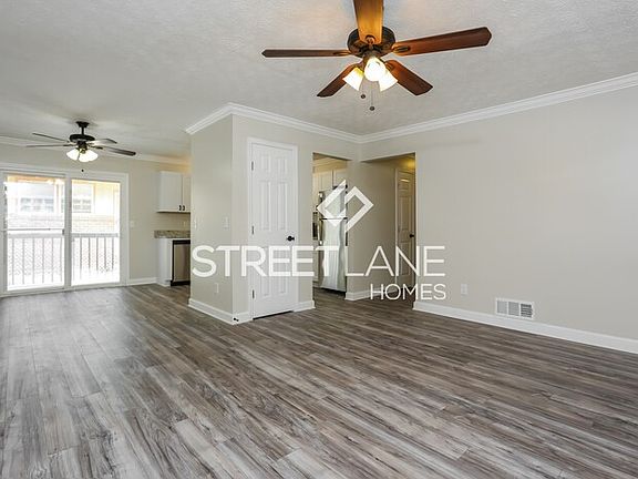 3rd image of 2893 Lakemont Pl SW