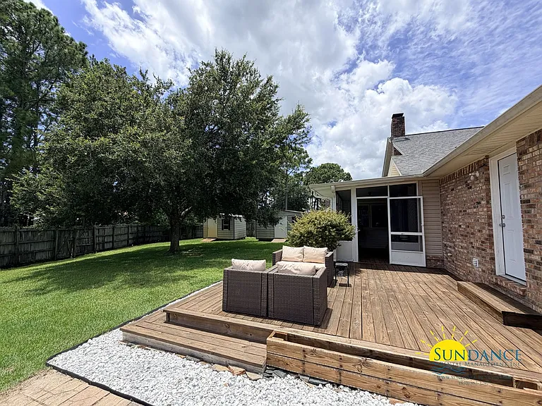 541 E Timberlake Dr — Photo 26