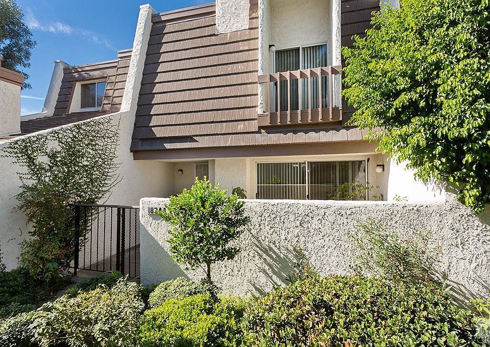 1st image of 18344 Collins St Unit E