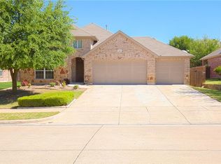 117 Cole St, Forney, TX 75126