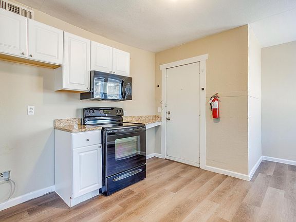 2nd image of 1216 Park Place Ave APT 2
