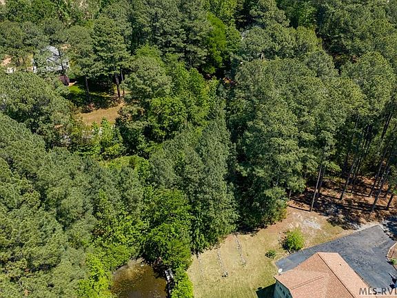 2nd image of 29 Cedar Pointe Ln