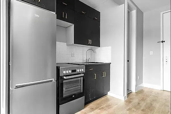 Rented by Corcoran | media 7