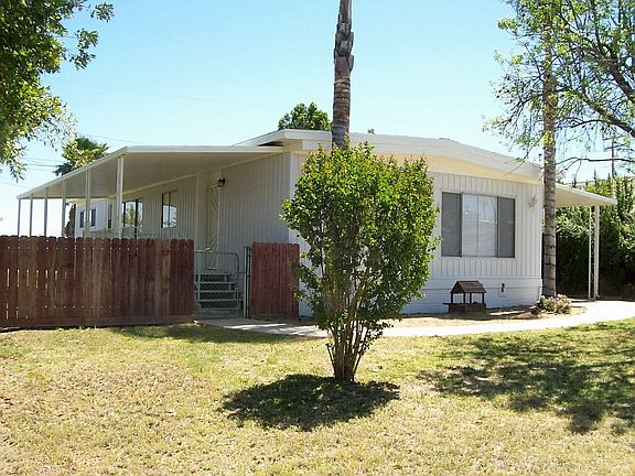 Front Yard (6)_04192016