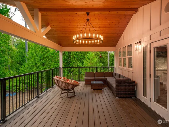 24407 214th Avenue SE, Maple Valley, WA 98038