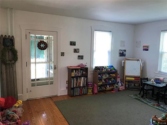 2nd image of 4458 W Mountain View Dr
