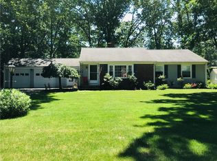 100 Thomas Leighton Blvd, Cumberland, RI 02864