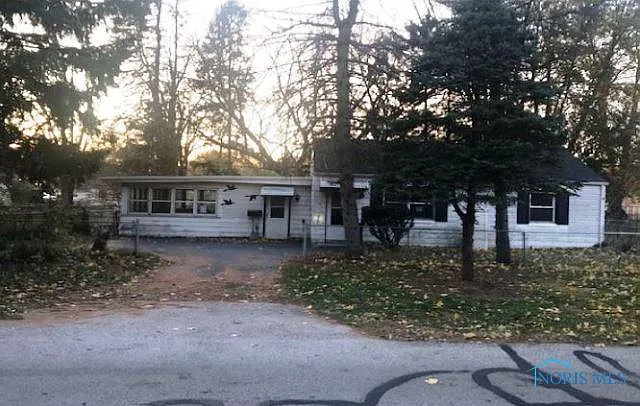 33 N Favony Ave photo 1