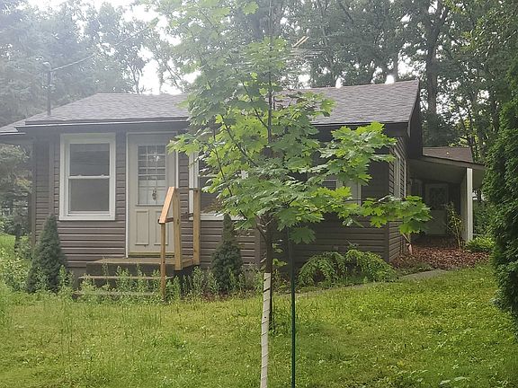 3rd image of 2089 Blackhawk Ln