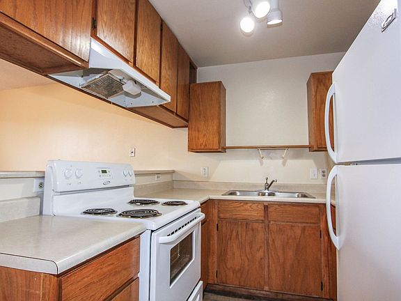 5th image of 4910 N Arnold Dr #2