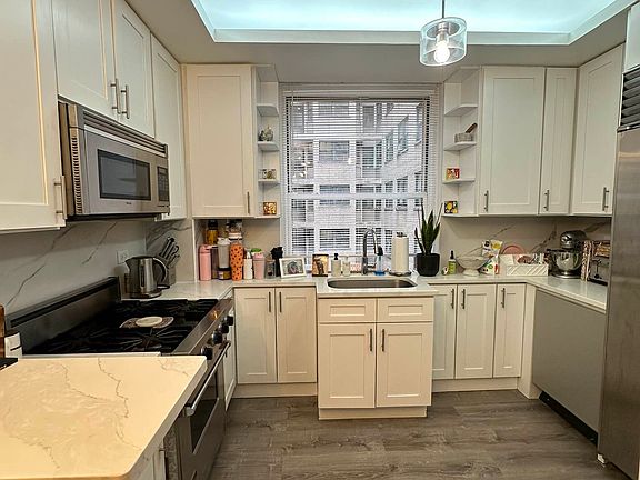 2nd image of 66 Madison Ave APT 6K