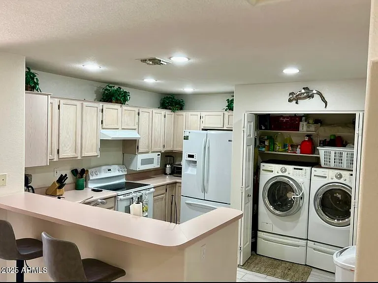 16750 E Westby Dr #B — Photo 8