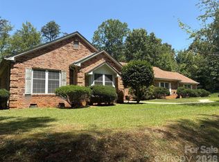 2000 Golf Course Rd, Columbus, NC 28722