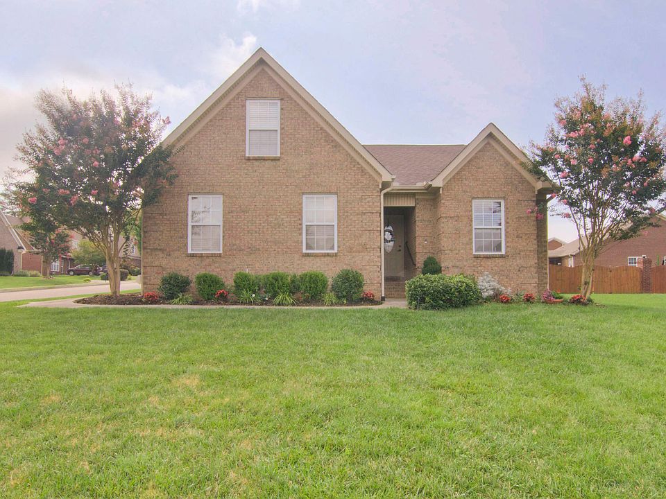 1st image of 12800 Arbor Branch Ln