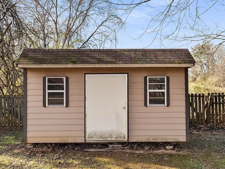 Storage shed