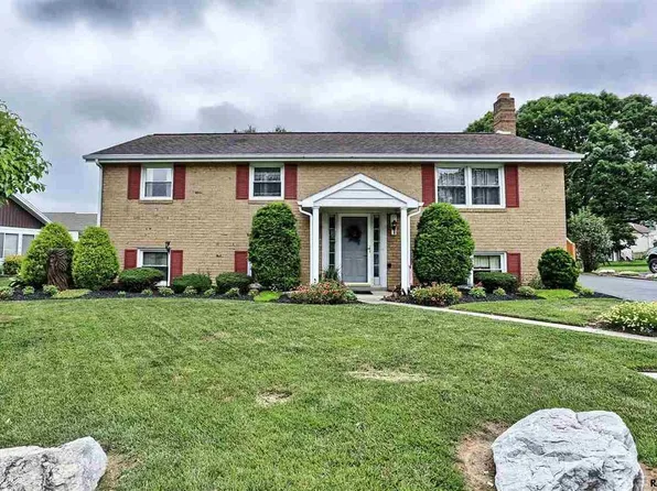 54 Evergreen Dr, Hanover, PA 17331