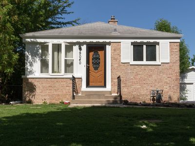 9040 Marmora Ave, Morton Grove, IL, 60053