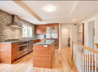 8800 Mission Rd, Prairie Village, KS 66206