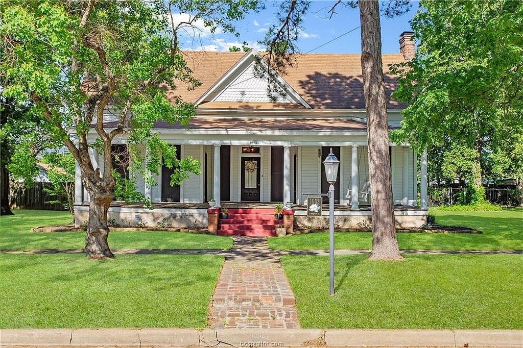 1003 S Magnolia St, Hearne, TX 77859 Zillow