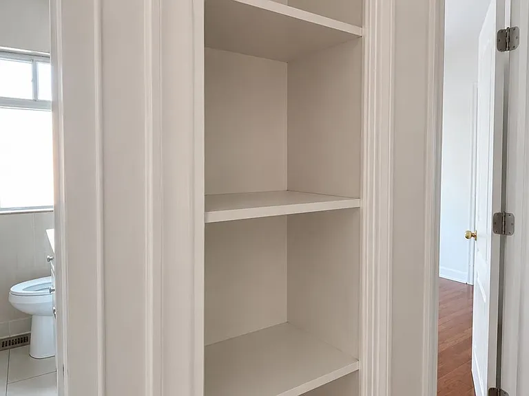 540 McCowan Rd #MAIN FLOOR — Photo 4