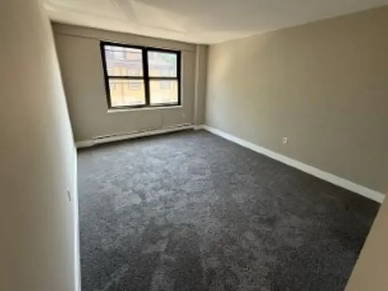 1113 Riverside Ave #4G — Photo 9