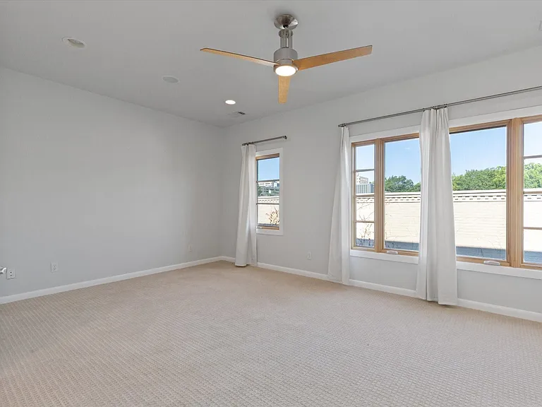 704 Arch Adams Ln — Photo 14