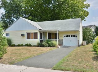 14-17 Elmwood Pl, Fair Lawn, NJ 07410