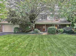 12 Mayberry Ln, Mechanicsburg, PA 17050
