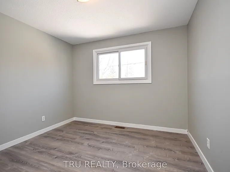 1847 Walkley Rd #B — Photo 5
