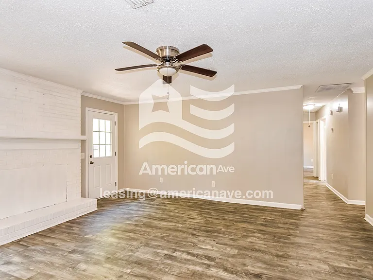 7190_003_living_room_13997277.jpg