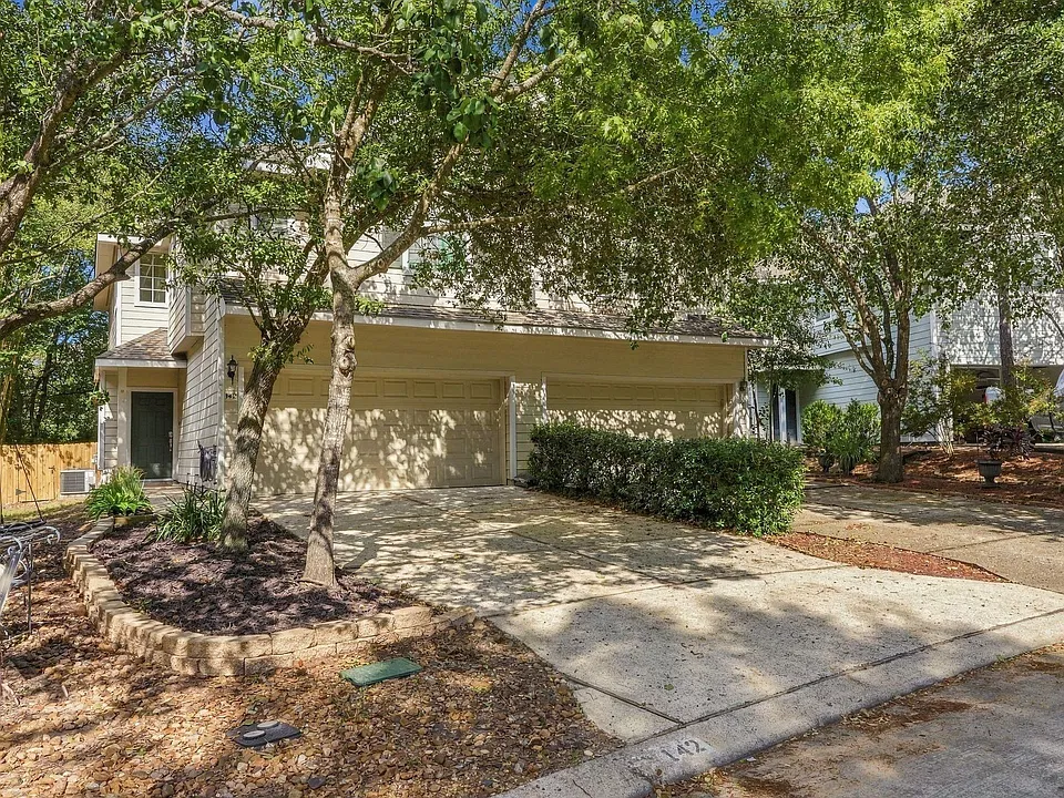 142 N Camellia Grove Cir