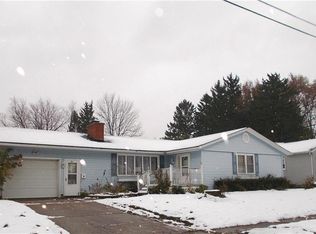 16 James Pl, Fredonia, NY