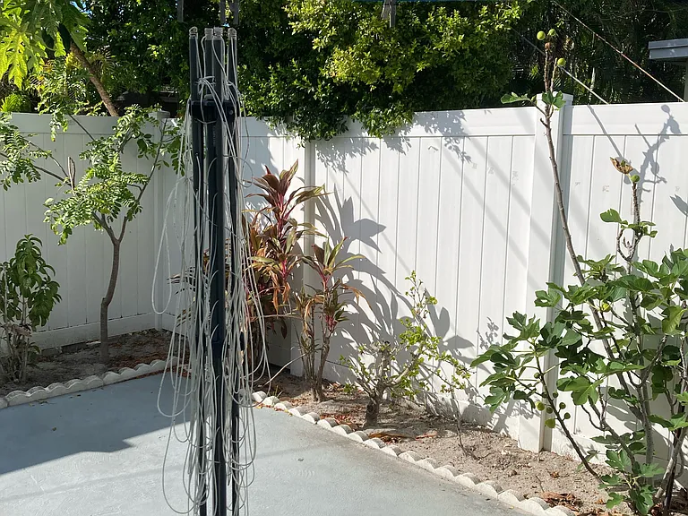 1341 SE 6th Ave #1 — Photo 3