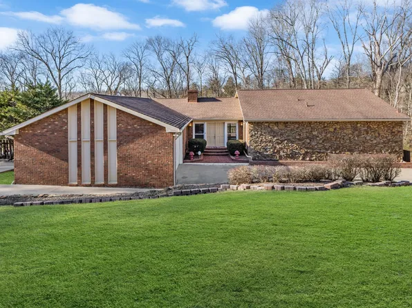 1930 Graceland Dr, Goodlettsville, TN 37072