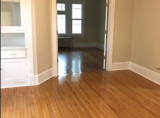 891 Rose Ave E #1, Saint Paul, MN 55106