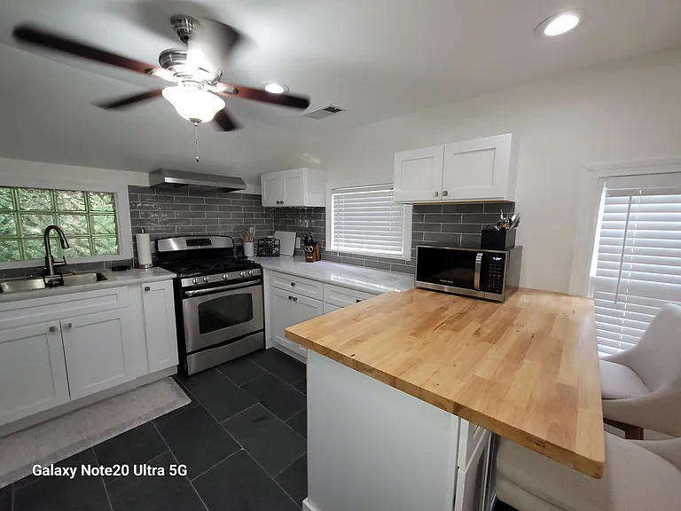 2107 Madison Ave — Photo 16