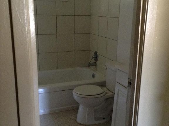3rd image of 797 Richmond Ave