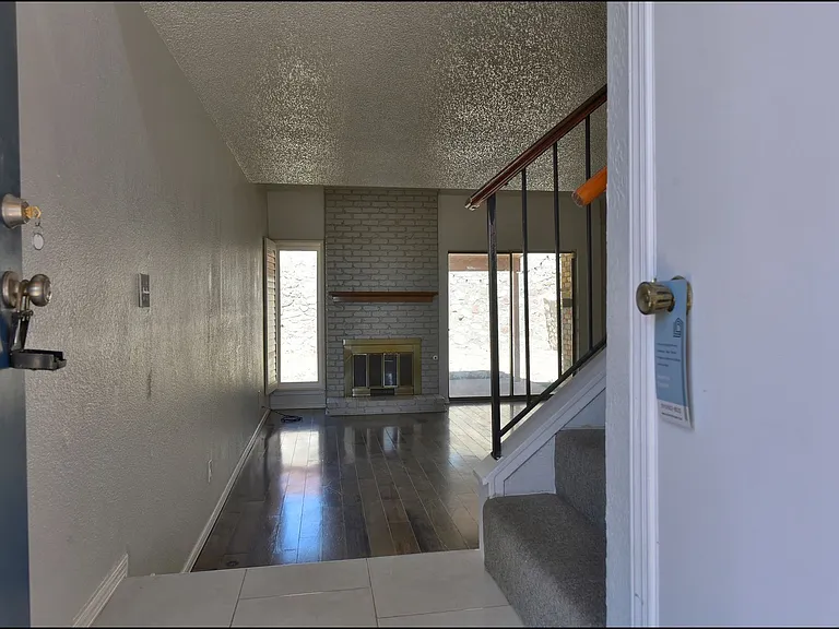 7113 Orizaba Ave — Photo 5