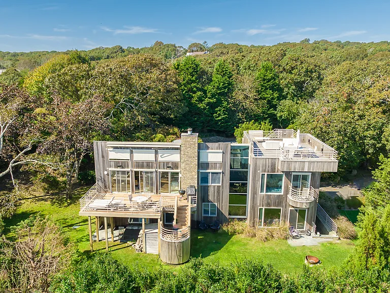 27 Willow Ln — Photo 3